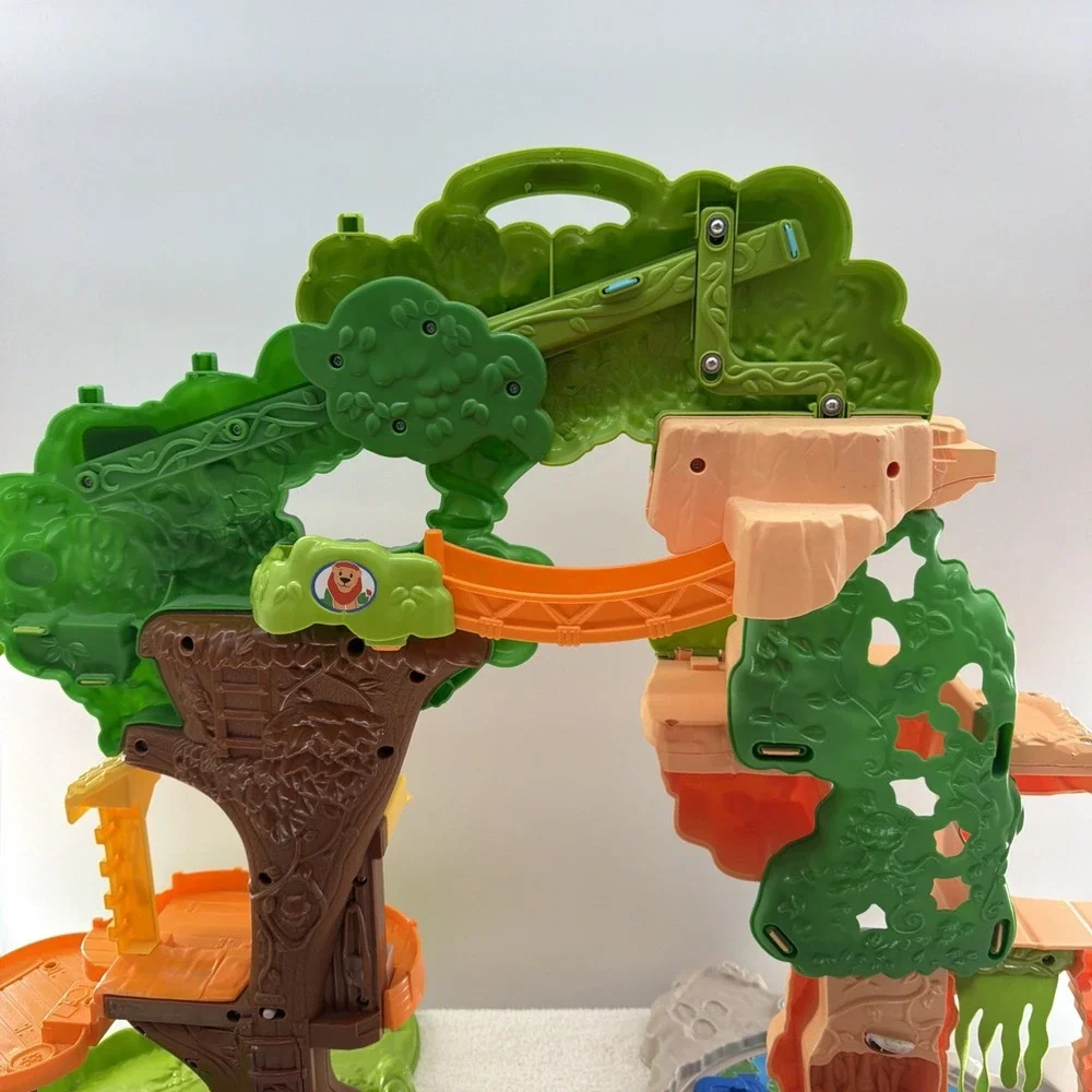 Fisher-Price Little People Share & Care Safari Interactive Playset works